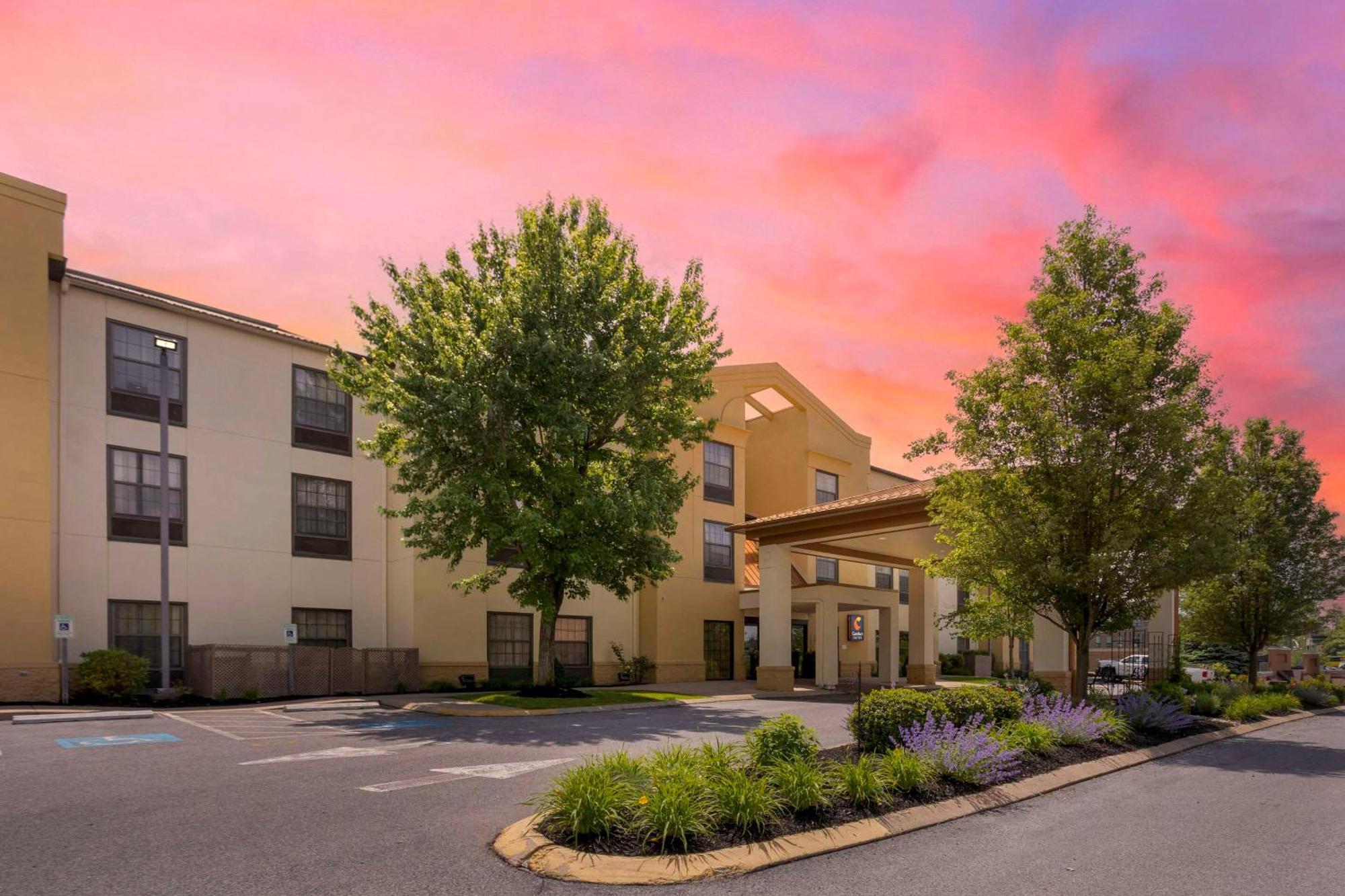 Comfort Suites Near Penn State - State College, Pa Zewnętrze zdjęcie